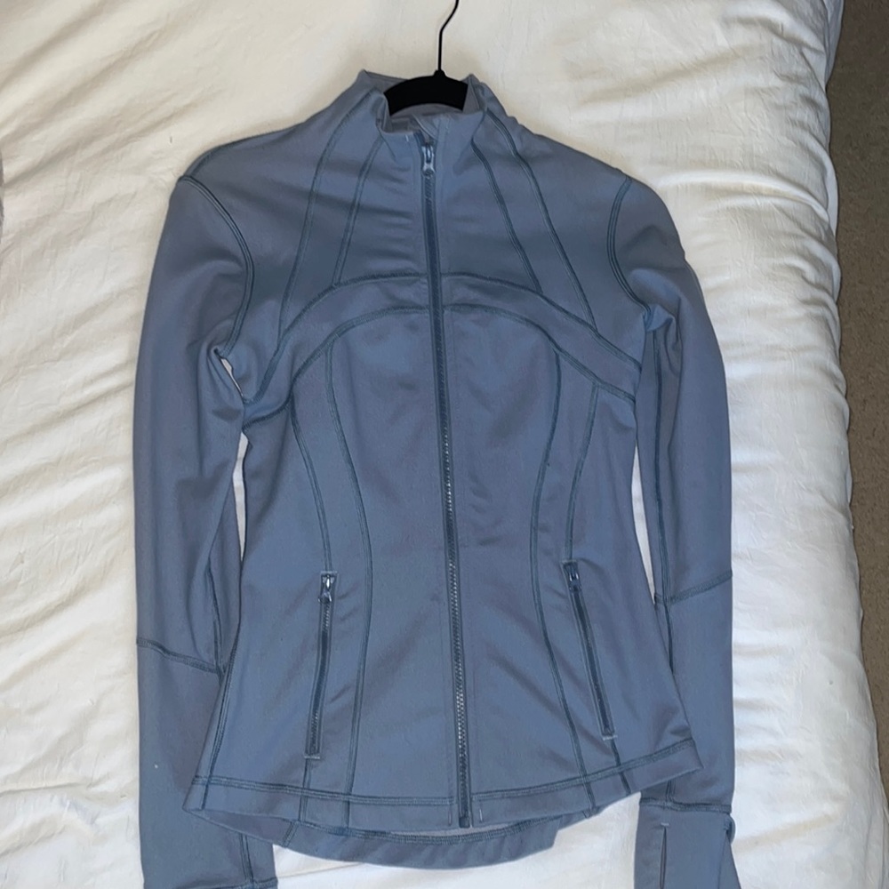 Lululemon define jacket size 4
